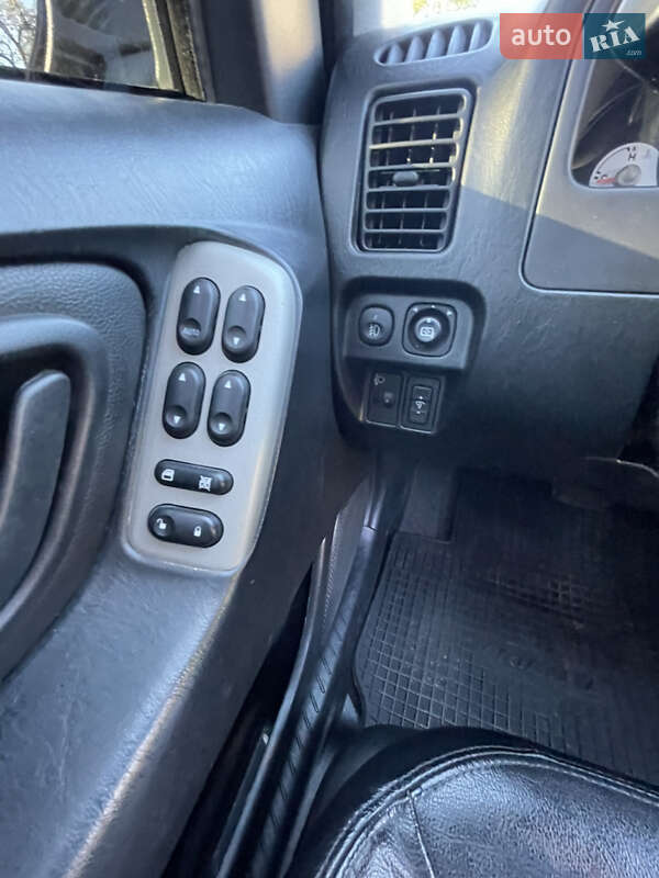 Внедорожник / Кроссовер Ford Maverick 2005 в Долине