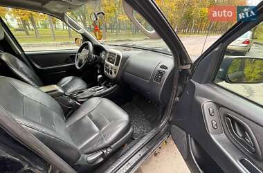 Внедорожник / Кроссовер Ford Maverick 2005 в 