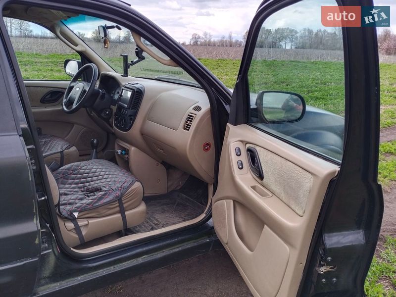 Внедорожник / Кроссовер Ford Maverick 2002 в Магдалиновке