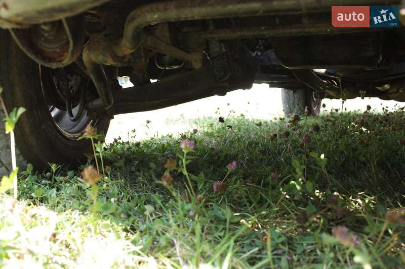 Седан Ford Model 48 1935 в Львове