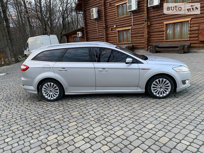 Універсал Ford Mondeo 2010 в Коломиї