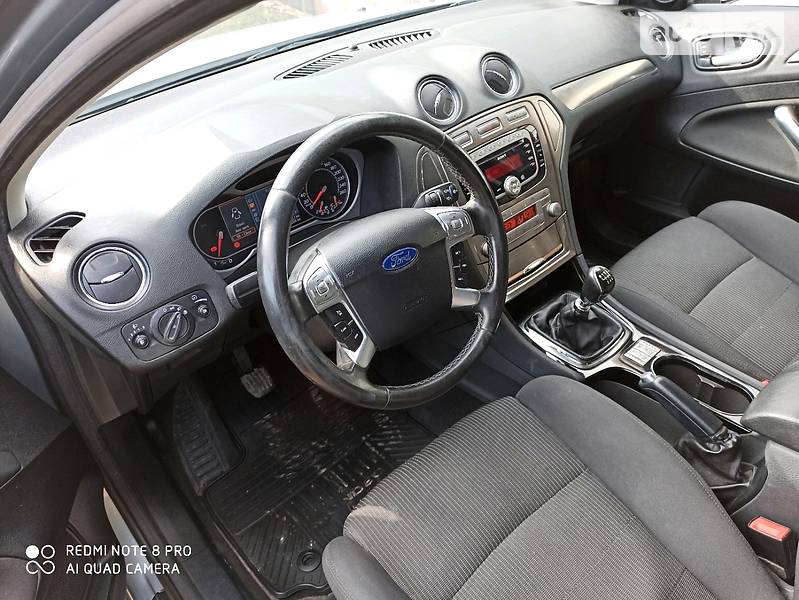 Седан Ford Mondeo 2010 в Дрогобичі