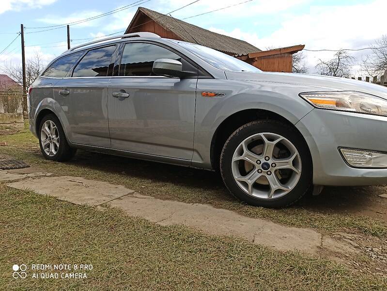 Седан Ford Mondeo 2010 в Дрогобичі