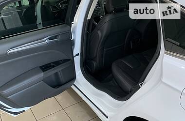 Ліфтбек Ford Mondeo 2015 в 