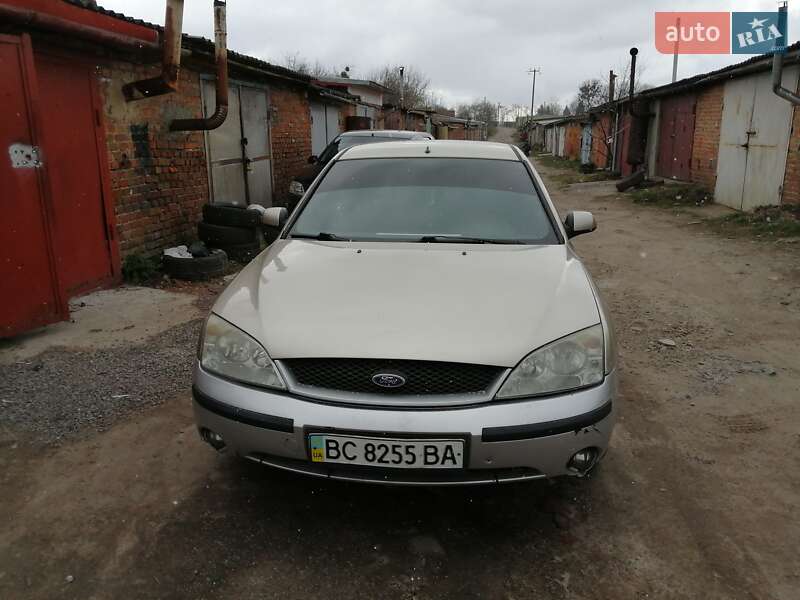 Седан Ford Mondeo 2002 в Сокале