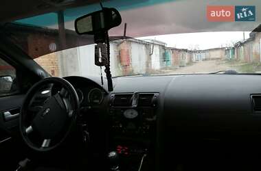 Седан Ford Mondeo 2002 в 