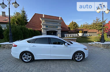 Ліфтбек Ford Mondeo 2017 в Чернівцях