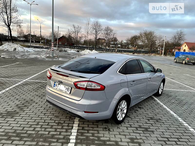 Седан Ford Mondeo 2014 в Коломые