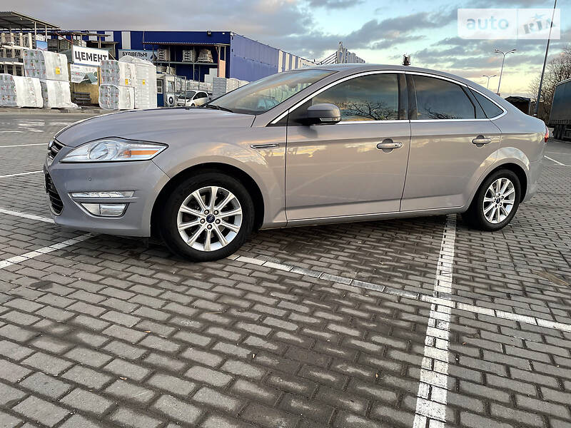 Седан Ford Mondeo 2014 в Коломые