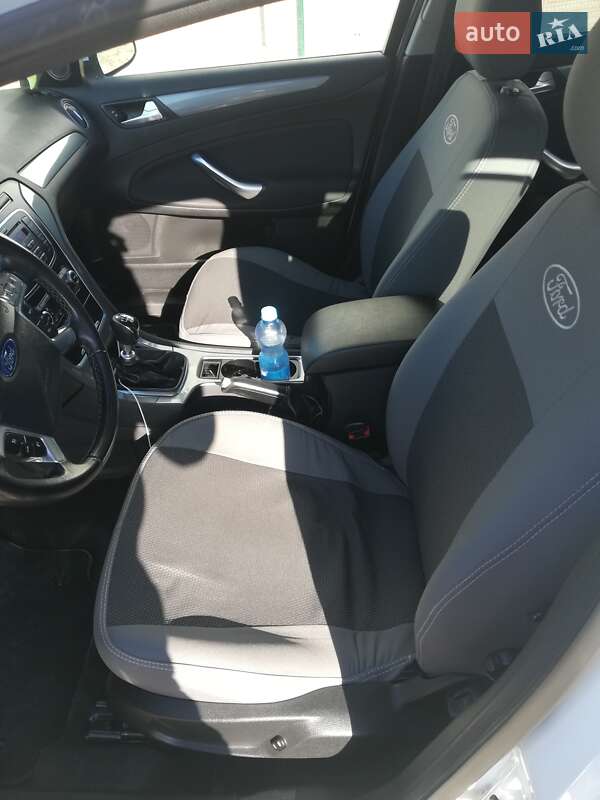 Седан Ford Mondeo 2011 в Кам'янець-Подільському