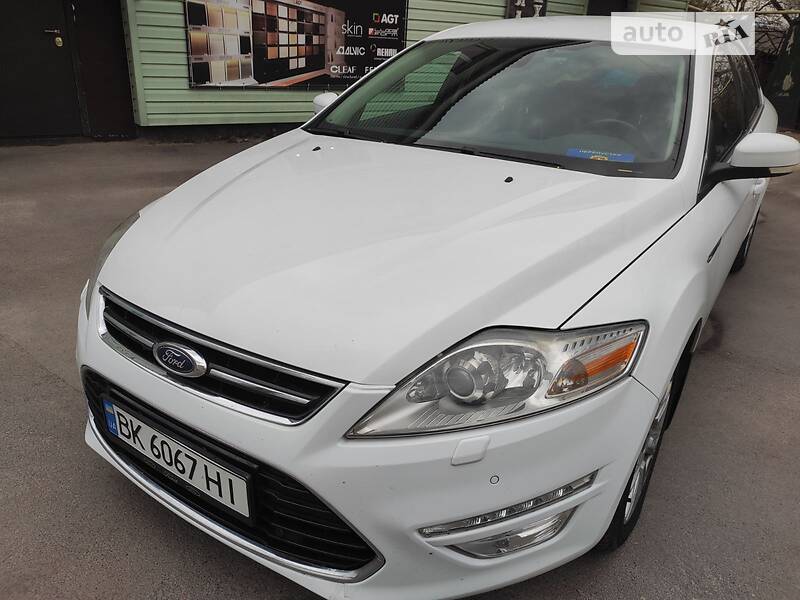 Седан Ford Mondeo 2011 в Ровно