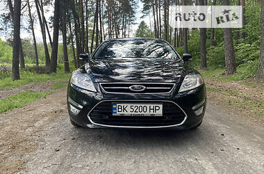 Седан Ford Mondeo 2011 в Дубно