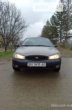 Седан Ford Mondeo 2000 в Черновцах