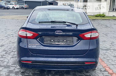 Седан Ford Mondeo 2015 в Луцке