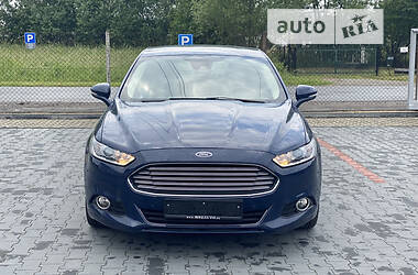 Седан Ford Mondeo 2015 в Луцке