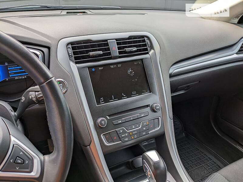 Седан Ford Mondeo 2018 в Броварах