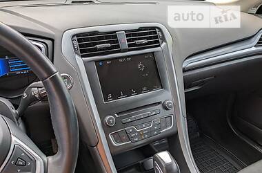Седан Ford Mondeo 2018 в 