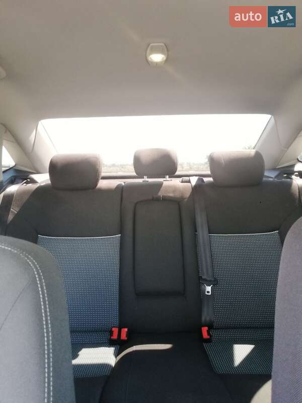 Седан Ford Mondeo 2011 в Виннице