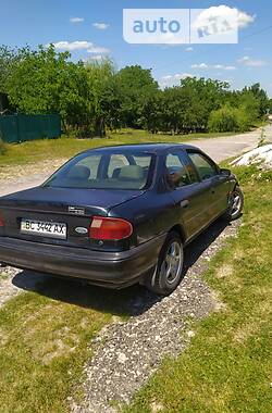 Седан Ford Mondeo 1996 в Золочеве