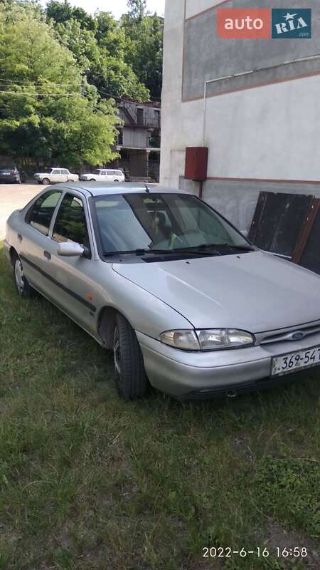 Хетчбек Ford Mondeo 1994 в Львові