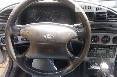 Хэтчбек Ford Mondeo 2000 в Долине