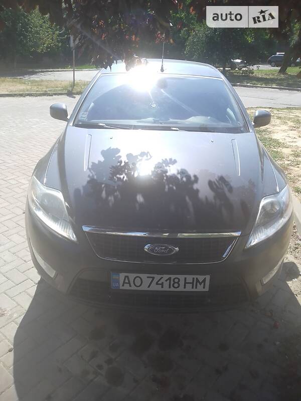 Хэтчбек Ford Mondeo 2009 в Ужгороде