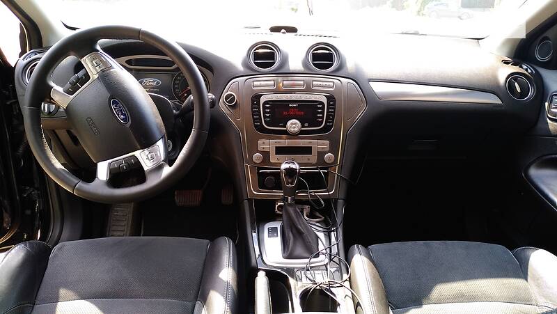 Седан Ford Mondeo 2010 в Киеве