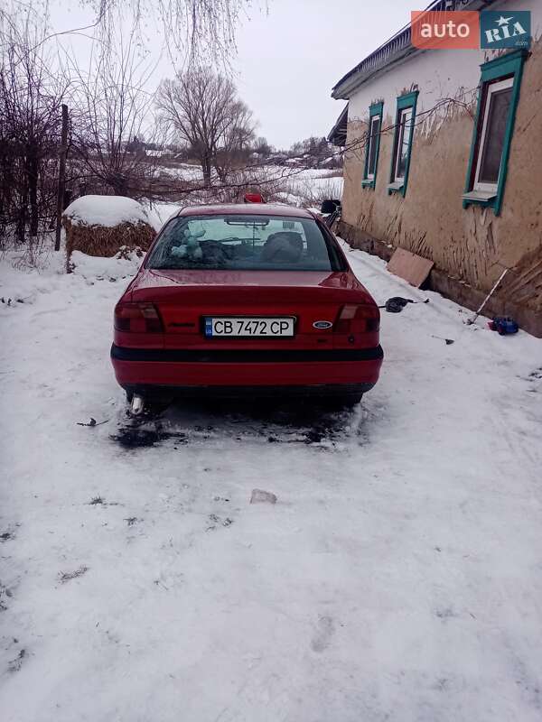 Седан Ford Mondeo 1993 в Чернигове