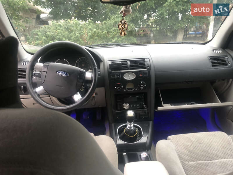 Лифтбек Ford Mondeo 2001 в Херсоне