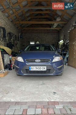 Седан Ford Mondeo 2012 в 