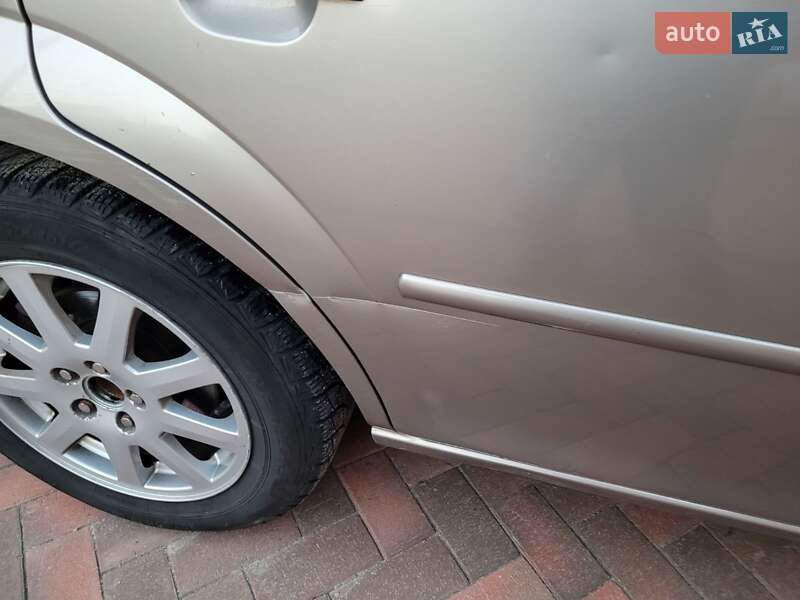 Лифтбек Ford Mondeo 2001 в Виннице