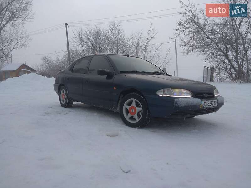 Хэтчбек Ford Mondeo 1995 в Львове