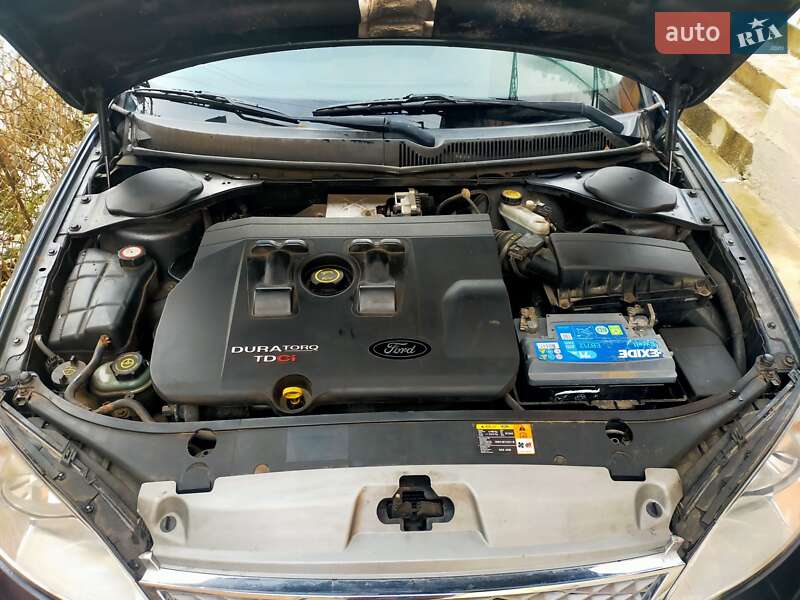 Хэтчбек Ford Mondeo 2005 в Львове