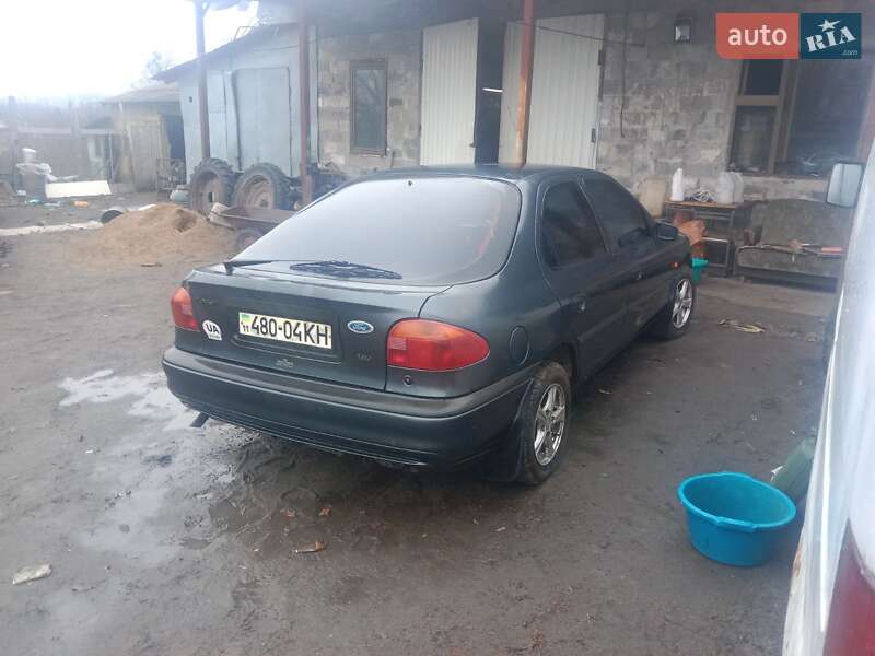 Седан Ford Mondeo 1993 в Василькове