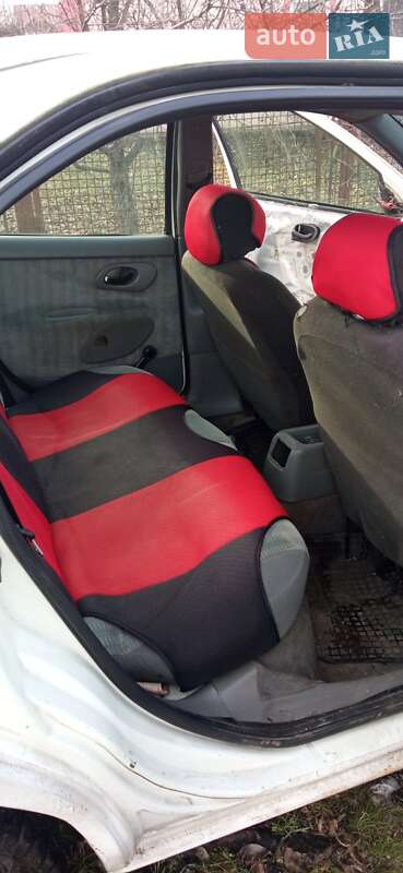 Седан Ford Mondeo 1994 в Днепре