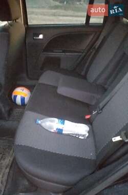 Универсал Ford Mondeo 2004 в 