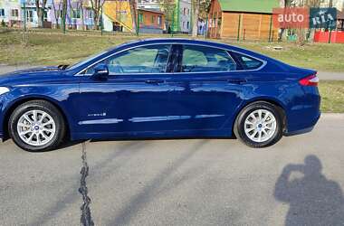 Седан Ford Mondeo 2018 в Киеве