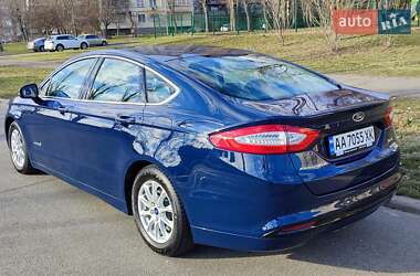 Седан Ford Mondeo 2018 в Киеве