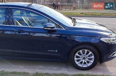 Седан Ford Mondeo 2018 в Киеве