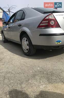 Лифтбек Ford Mondeo 2005 в Каменец-Подольском