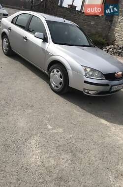 Лифтбек Ford Mondeo 2005 в Каменец-Подольском