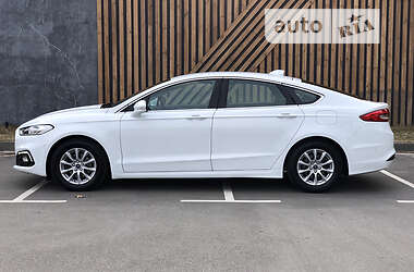 Лифтбек Ford Mondeo 2020 в 