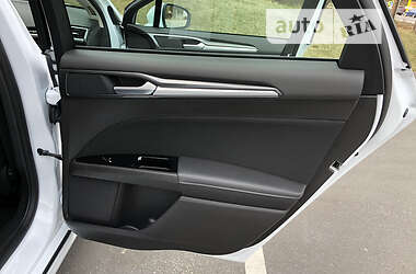 Лифтбек Ford Mondeo 2020 в 