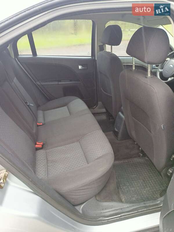 Седан Ford Mondeo 2006 в Полтаве