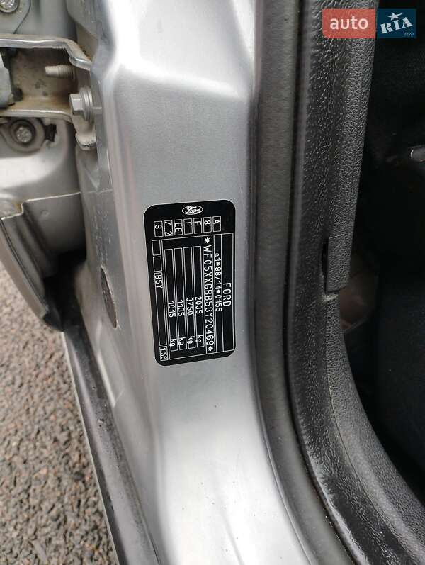 Лифтбек Ford Mondeo 2003 в Ковеле