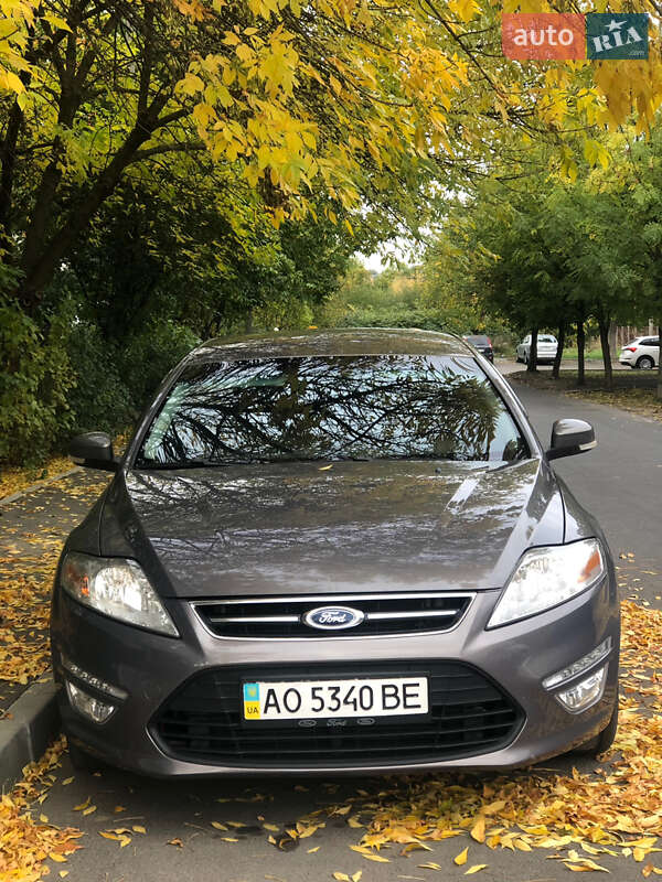 Лифтбек Ford Mondeo 2013 в Мукачево