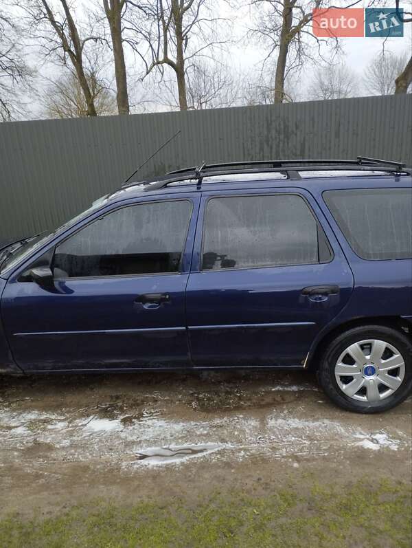 Універсал Ford Mondeo 1998 в Шумську