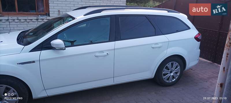 Универсал Ford Mondeo 2012 в Иваничах