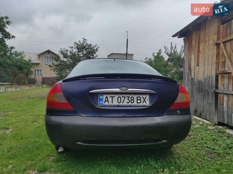 Лифтбек Ford Mondeo 1996 в Надворной
