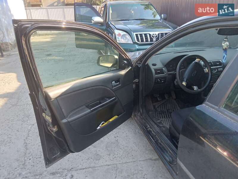 Седан Ford Mondeo 2005 в Болграде фото 3 Седан Ford Mondeo 2005 в Болграде